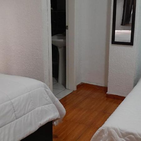 Hostal Brilliant Quito Exterior photo